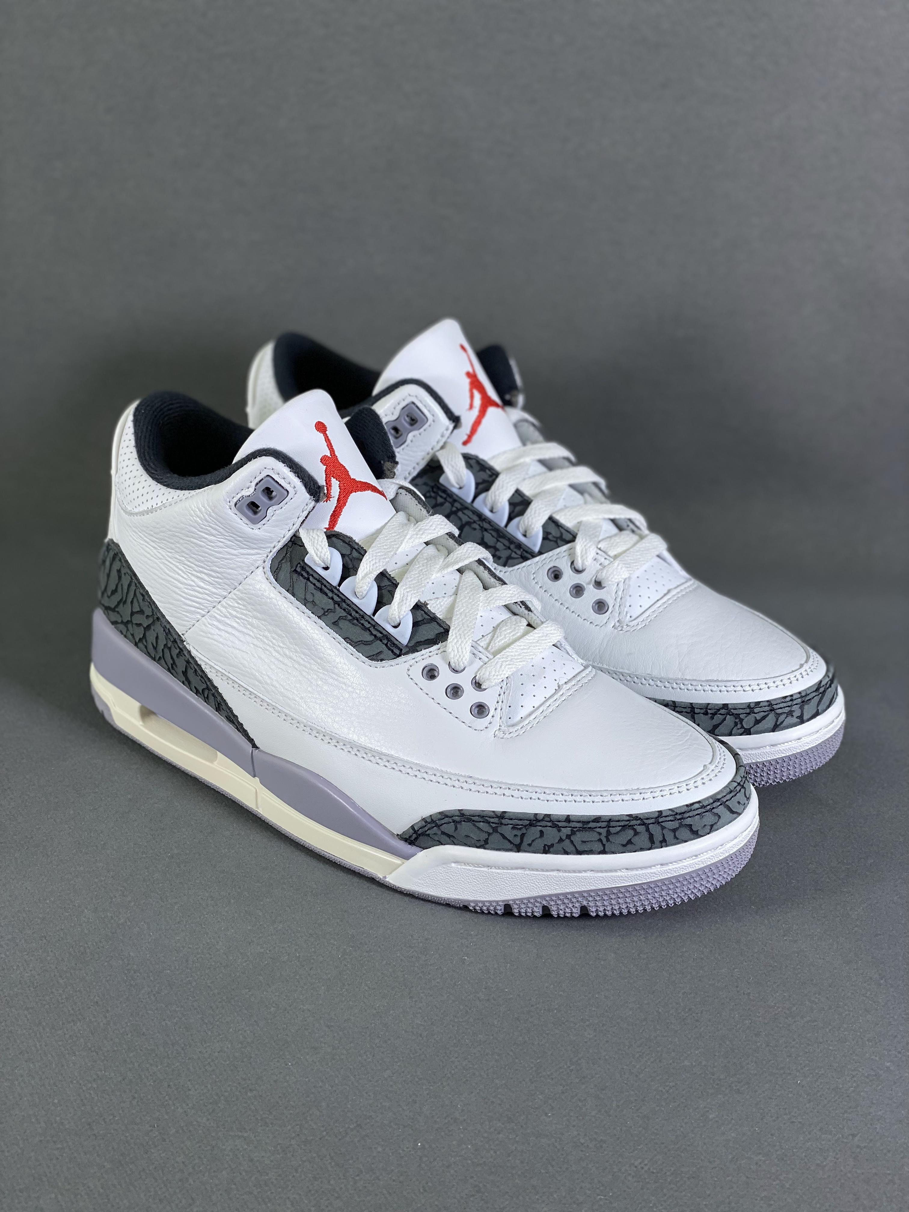 Air Jordan 3 Retro AJ3 series white gray crackle pattern Item number: CT8532-106 Size: 36-46 (with half size) using simple color matching, simple and casual. Jordan brand logo on the shoe body, meticulous workmanship, 9