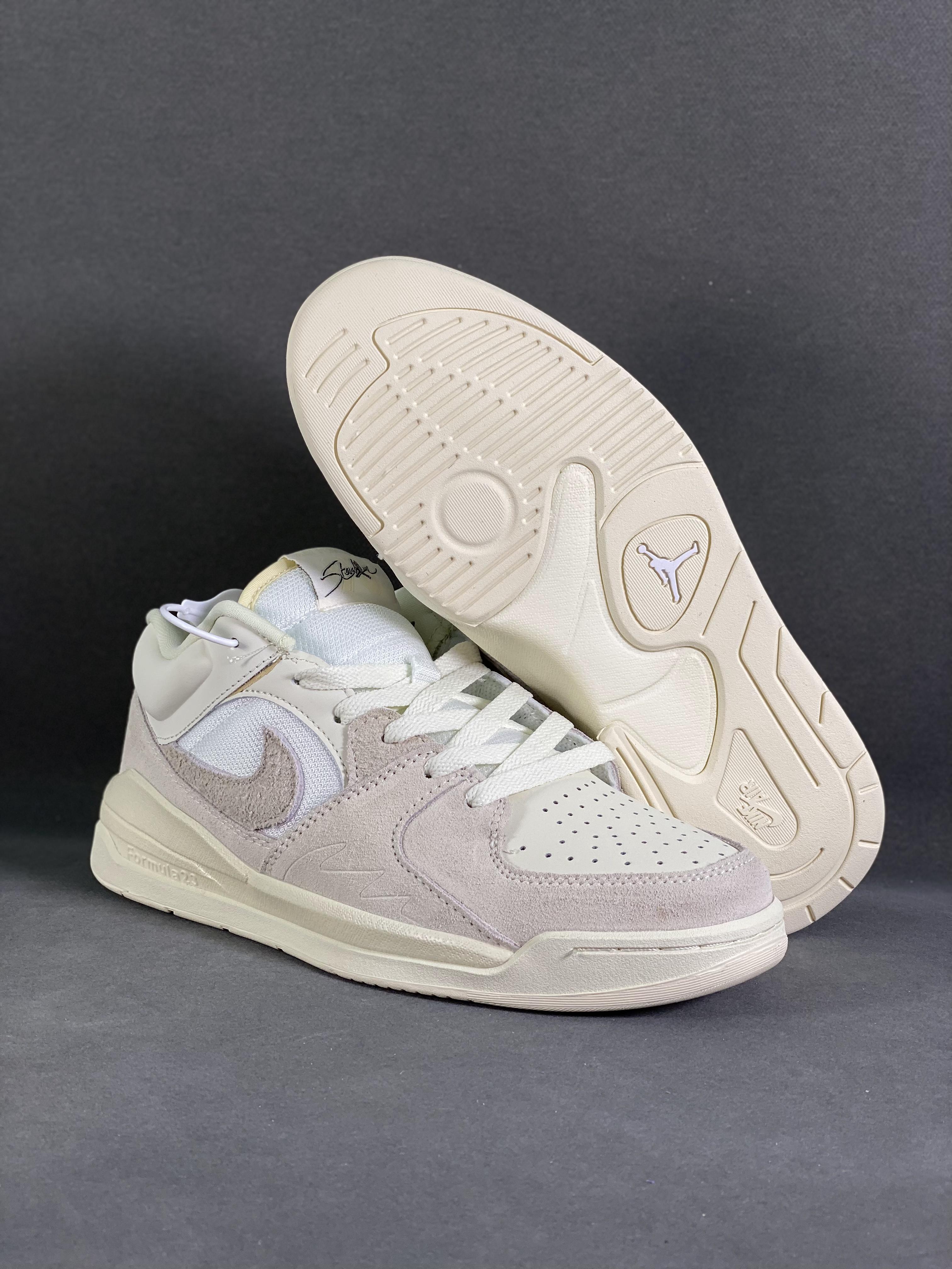 Jordan Stadium 9O Stadium Item Number: DX4397 110 Size: 36-47 (with half sizes) Jordan Stadium 90 is filled with love for TinkerHathie9