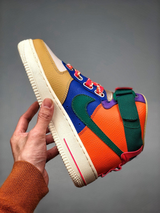 Nike Air Force 1 High Utility Force is Female Multi-Color
