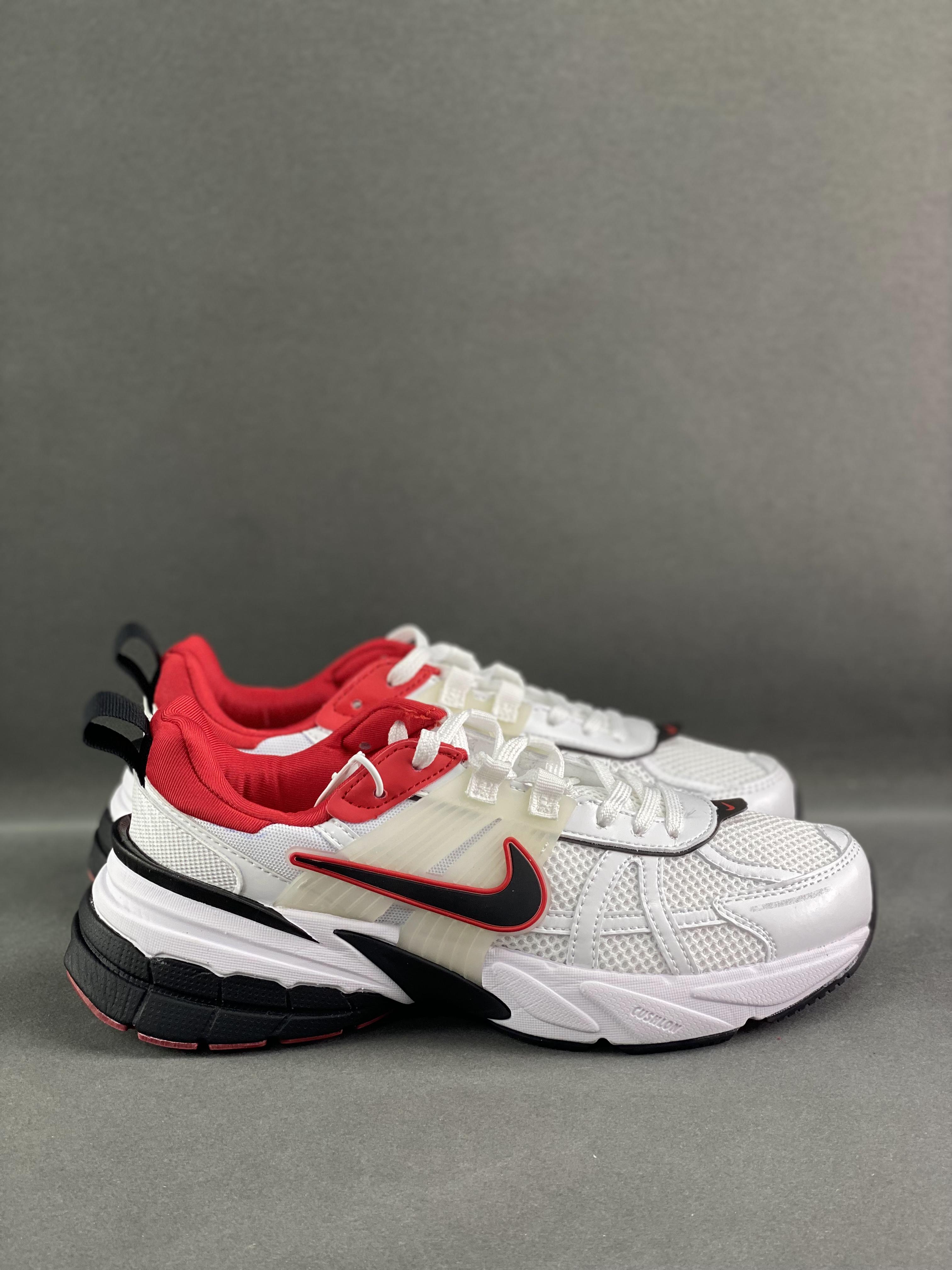 Nike V2K Run shock-absorbing anti-slip low-top retro dad shoes running shoes 9