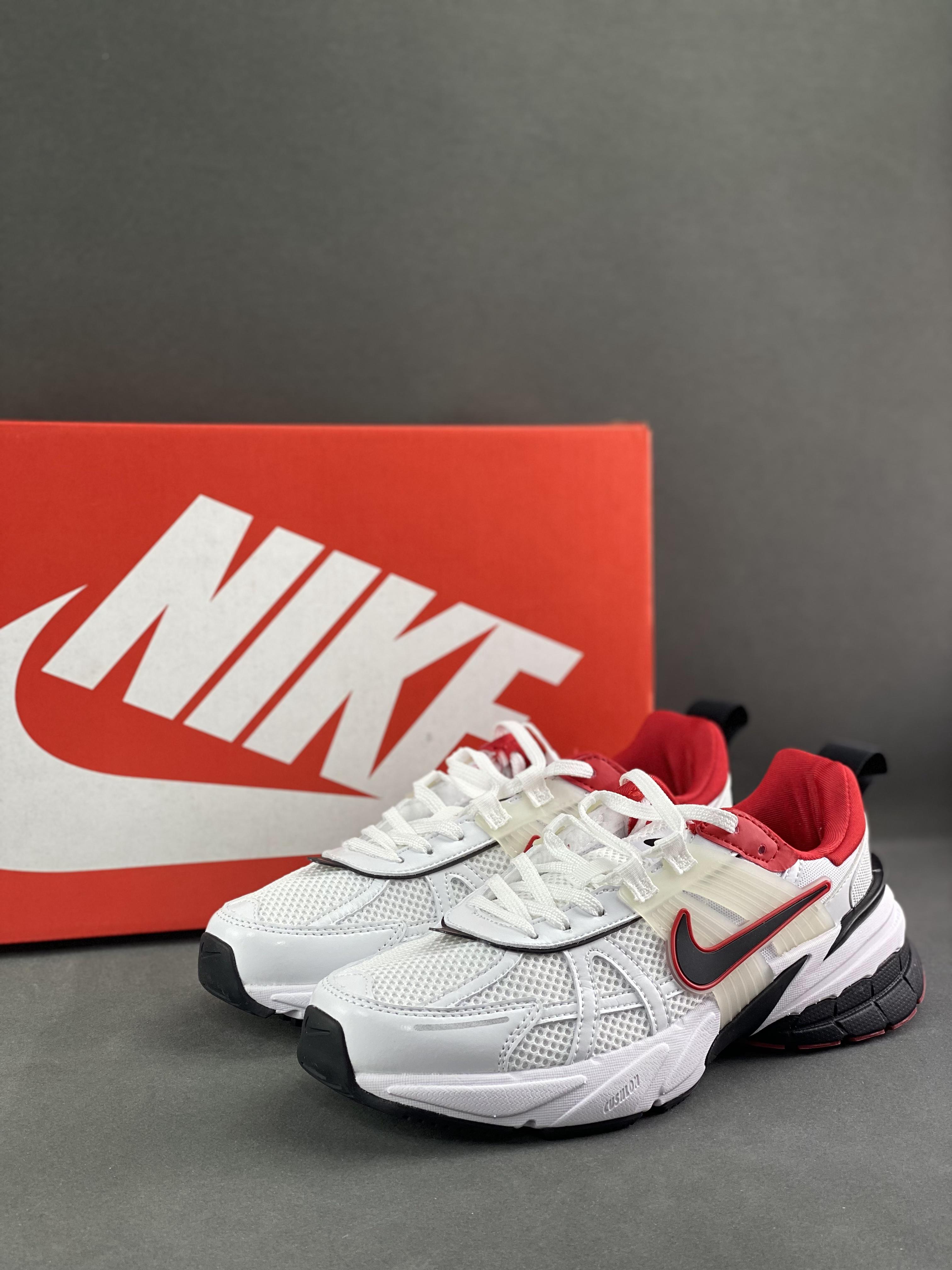 Nike V2K Run shock-absorbing anti-slip low-top retro dad shoes running shoes 9