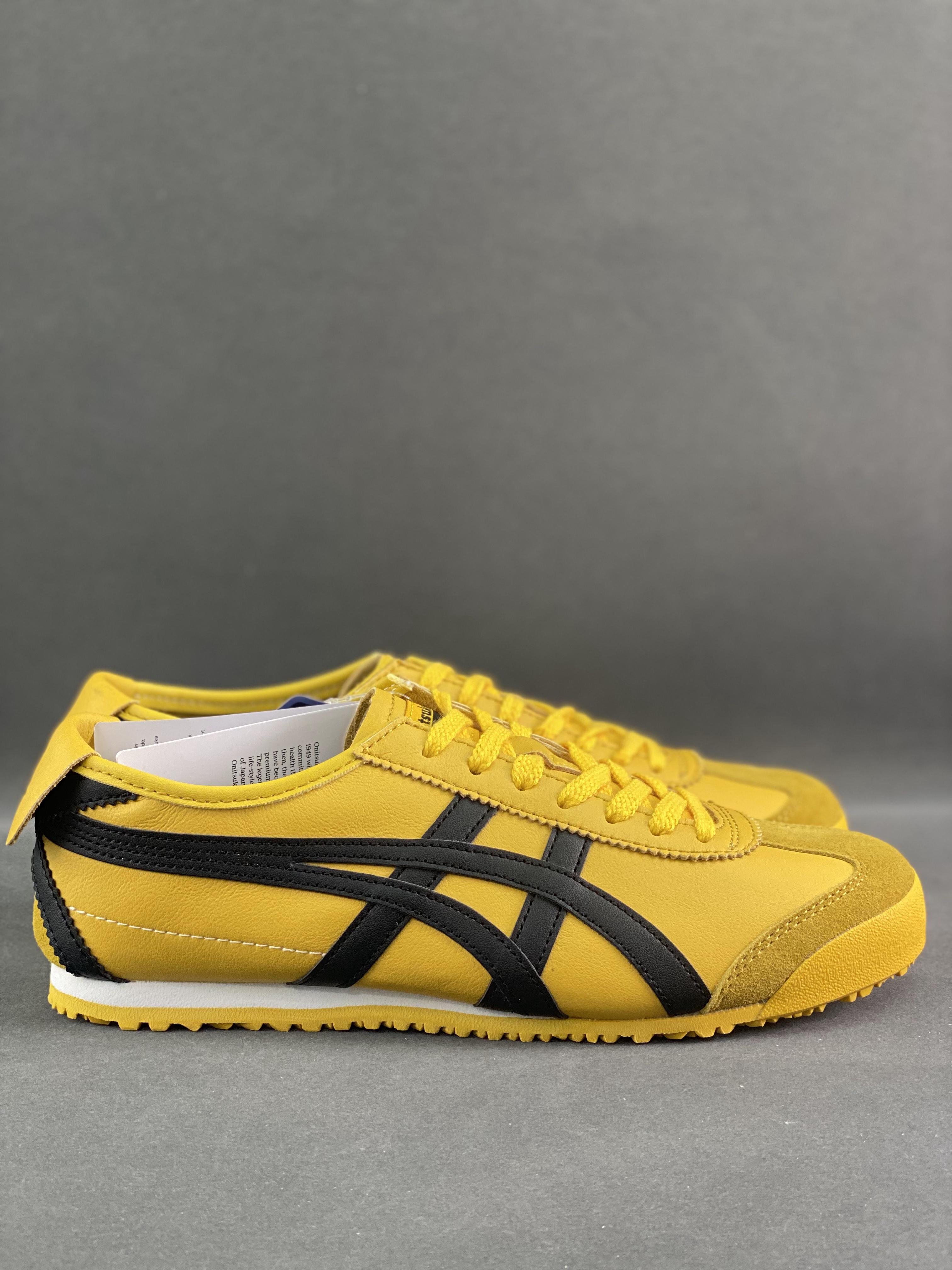 Oni tsuka Tiger Onitsuka Tiger genuine label Mexi co 66 canvas shoes small arch air cushion, steel stamped serial number on the midsole, genuine label can be scanned, three sizes in one small stripe combination Size: 36-449